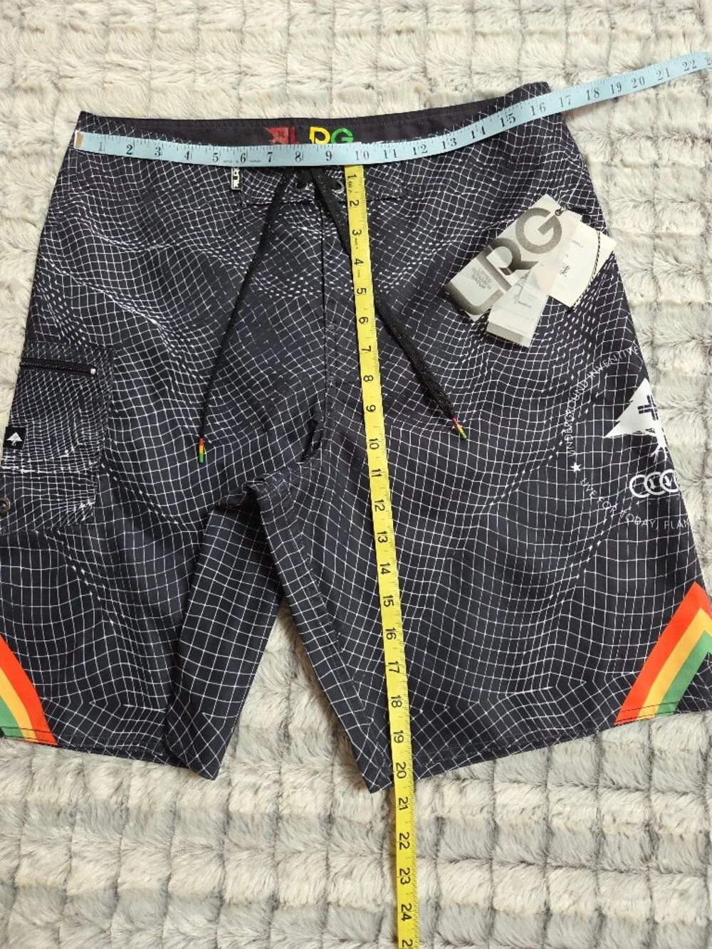 LRG Lifted Research Group Board Shorts Men's 32 Pocket Black Wire Frame Trunks